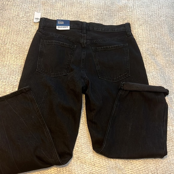 Old Navy High-Rise Jeans - Picture 6 of 6